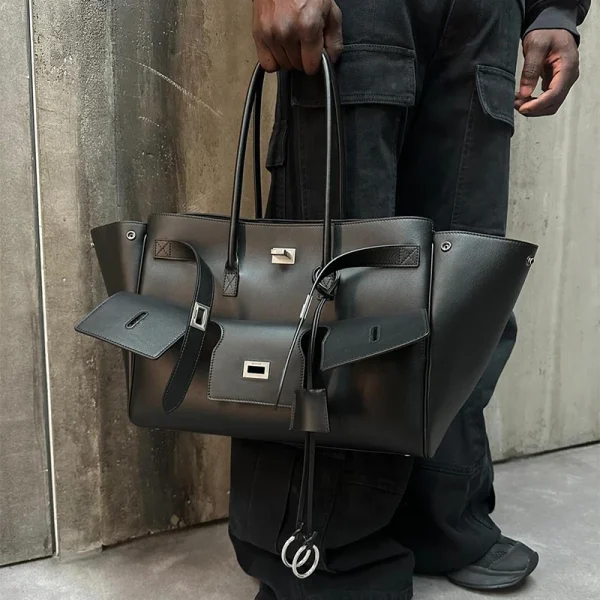 Brand Black Bag Large Capacity Travel Luggage Bag High Quality Square Buckle Design Shoulder Luxury Handbag Shopper Women Bag - Image 2
