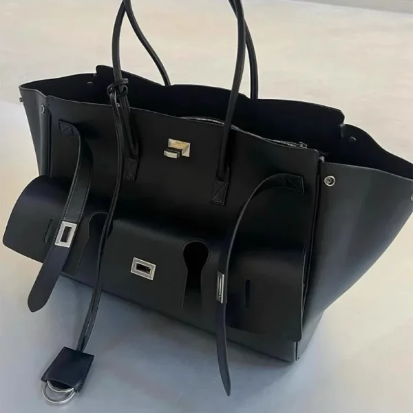 Brand Black Bag Large Capacity Travel Luggage Bag High Quality Square Buckle Design Shoulder Luxury Handbag Shopper Women Bag - Image 5