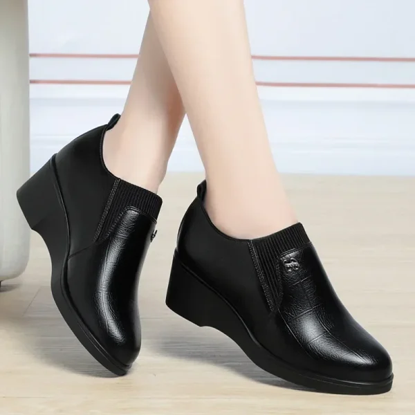 4.5cm Comfortable Deep Mouth Soft Leather Shoes Flexible Loafers Women 2024 Spring Platform Wedges Shoes for Office Mom Work - Image 4